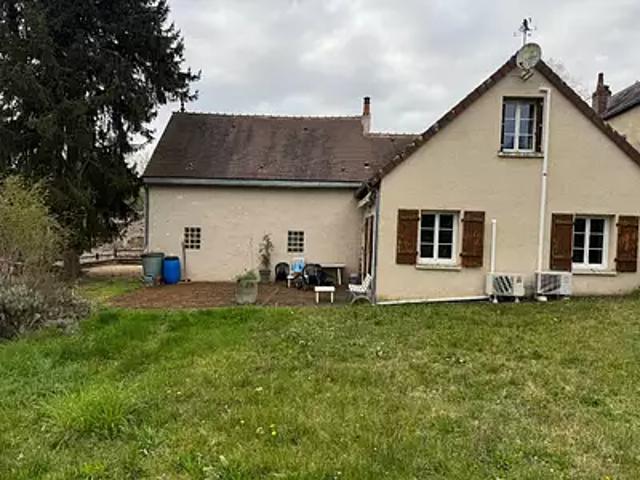 Fontgombault 36220 Achat / Vente maison 6 pièces t6 au dernier étage terrasse