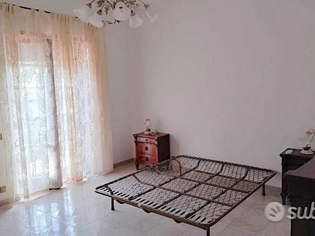Fonte nuova quadrilocale arredato con balcone