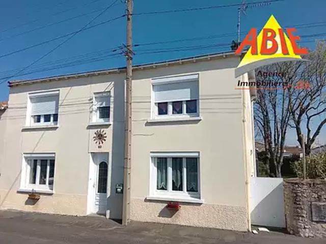 Fontenay le Comte 85200 Achat / Vente maison 4 pièces t4 parking
