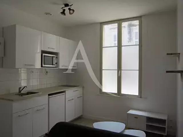 Fontenay le Comte 85200 Location appartement 2 pièces t2