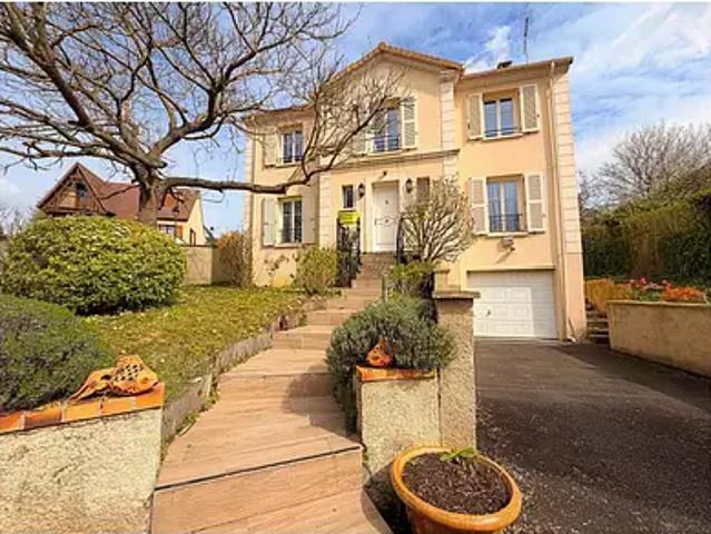 Fontenay le Fleury 78330 Achat / Vente maison 7 pièces t7 parking