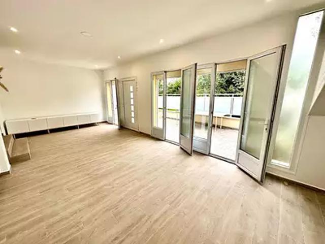 Fontenay sous Bois 94120 Achat / Vente appartement 3 pièces t3 terrasse