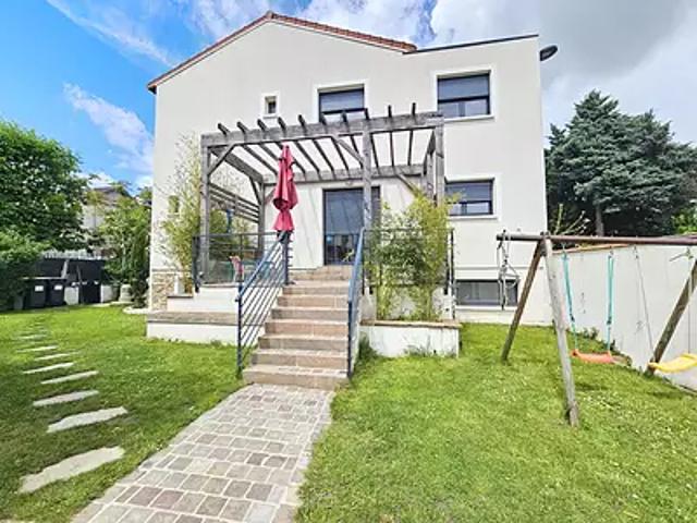 Fontenay sous Bois 94120 Achat / Vente maison 6 pièces t6 au dernier étage terrasse