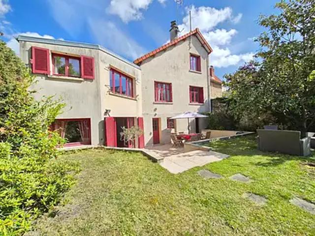Fontenay sous Bois 94120 Achat / Vente maison 8 pièces t8 au dernier étage terrasse