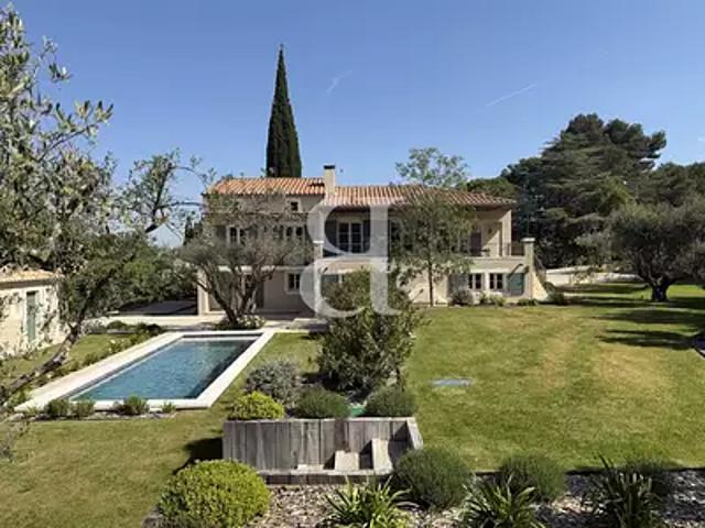Fontvieille 13990 Achat / Vente maison 6 pièces t6 piscine terrasse
