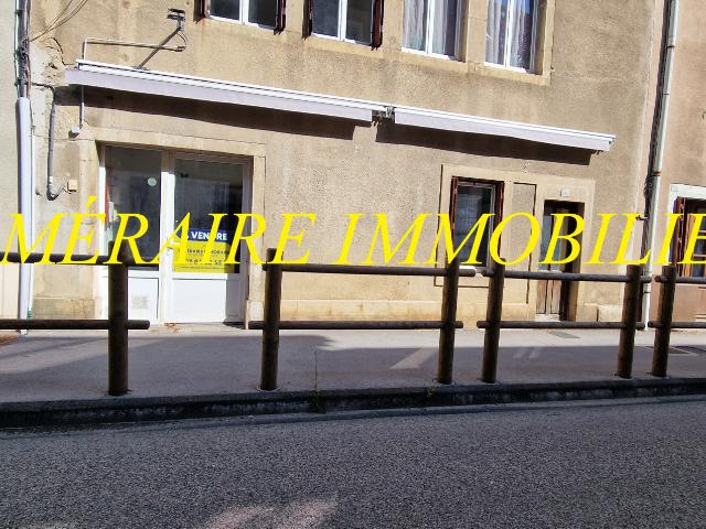 Foncine Le Haut CV Murs commerciaux libres de 38m2