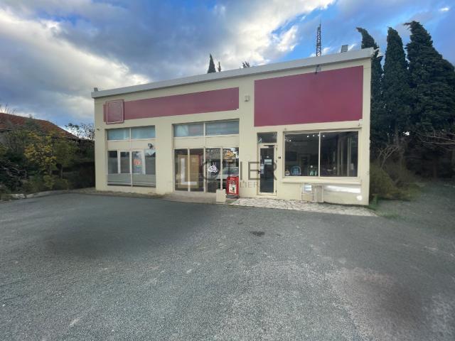 Fond de commerce à vendre Axe principal traversant Capendu / Carcassonne Narbonne