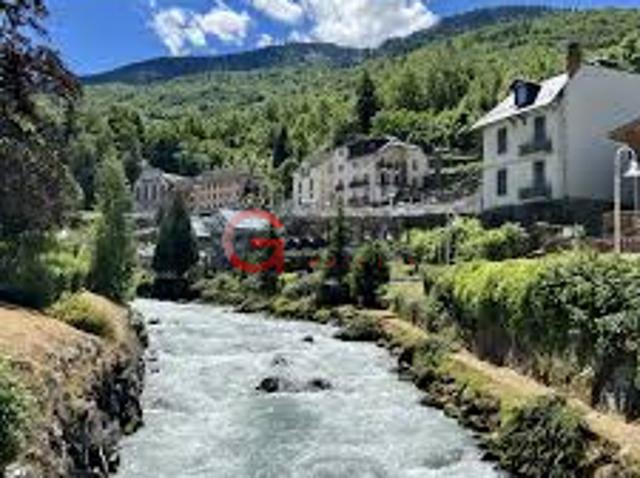 Fond de commerce Tout Commerce avec emplacement No1 à Brides les Bains