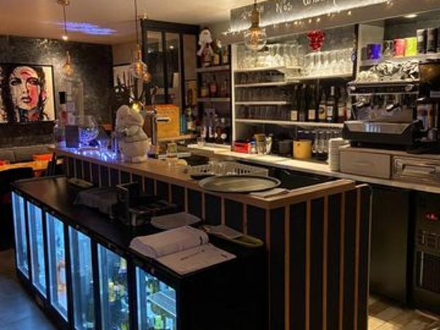 FOND DE COMMERCE RESTAURANT PORNIC 44