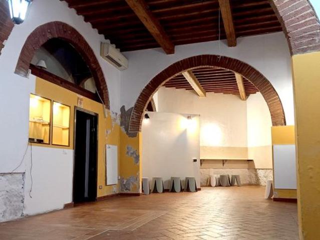 Fondo commerciale in vendita a Livorno