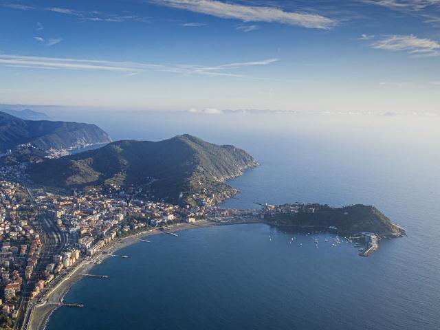 FONDO COMMERCIALE in VENDITA a SESTRI LEVANTE CENTRO