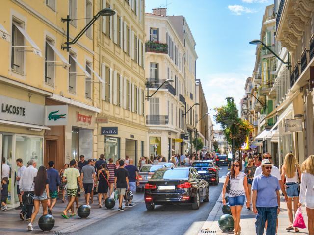 Fonds de commerce à Céder Coffee Shop, Snack bar restauration rapide vente à emporter CANNES centre
