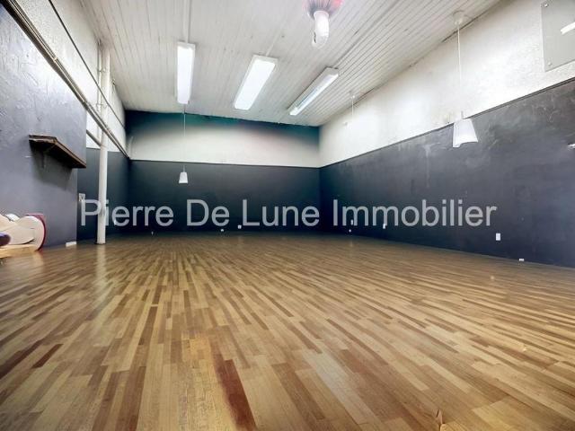 Fonds de commerce à vendre – Emplacement idéal Lyon St Paul 85m² Lyon 5ème