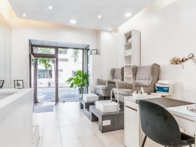 Fonds de commerce à vendre PARIS 15EME ARRONDISSEMENT 75 salon de beauté 45 000 € honoraires d'agence inclus