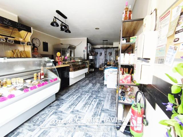 Fonds de commerce épicerie point chaud à 5mn des plages toute activité idéalement situé sur une avenue passante avec terrasse
