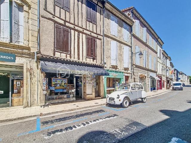 Fonds de commerce de Photographie à Lectoure Opportunité Unique dans le Gers
