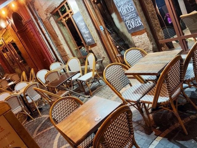 Fonds de commerce de restaurant avec licence 4 quartier Saint Jacques