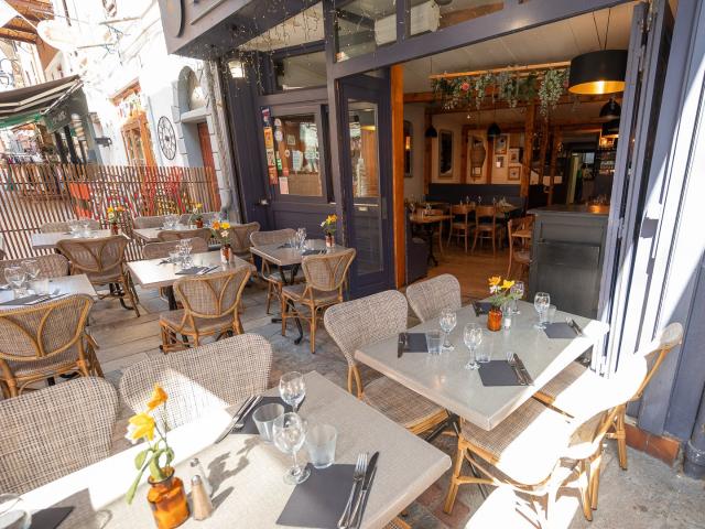 Fonds de commerce Restaurant en Zone Piétonne Bourg St Mauri. 103m² Bourg Saint Maurice Les Arcs