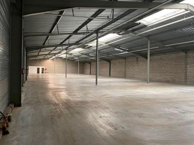 Fonds et/ou murs commerciaux à vendre à Notre Dame d'Oé 37390