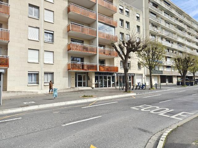 Fonds et/ou murs commerciaux à vendre à Reims 51100