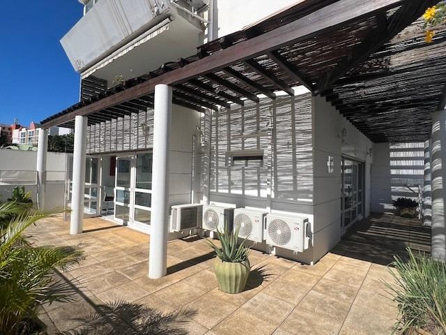Fonds et/ou murs commerciaux à vendre à Saint Denis 97400