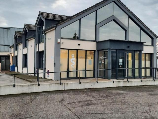 Fonds et/ou murs commerciaux à louer à Dole 39100