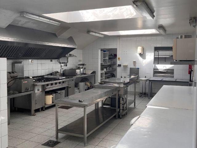 Fonds et/ou murs commerciaux à louer à Gouville sur Mer 50560