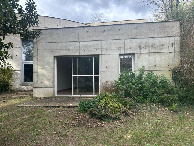 Fonds et/ou murs commerciaux à louer à Pessac 33600