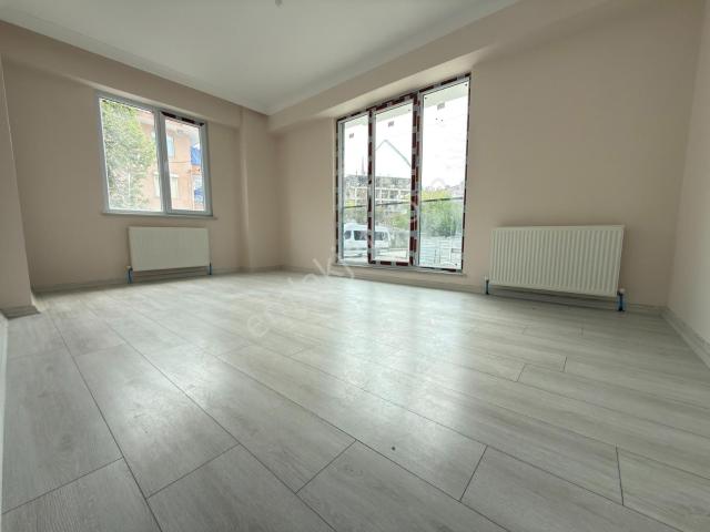 Focustan Piazza Avm Ve Metro'ya 5 Dk,sıfır,geniş,ayrı Mutfak,2+1