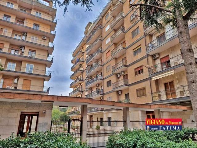 FOGGIA VENDESI VIA CALVANESE, 45 VANI 4+DUE BAGNI MQ.164 CAT PORTIERATO