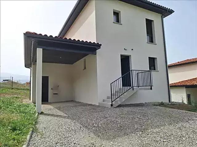 Foix 09000 Location maison 4 pièces t4 parking