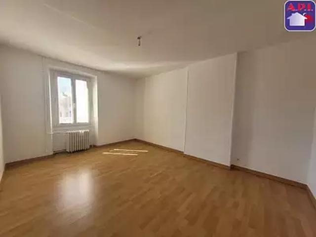 Foix 09000 Location appartement 4 pièces t4 au dernier étage