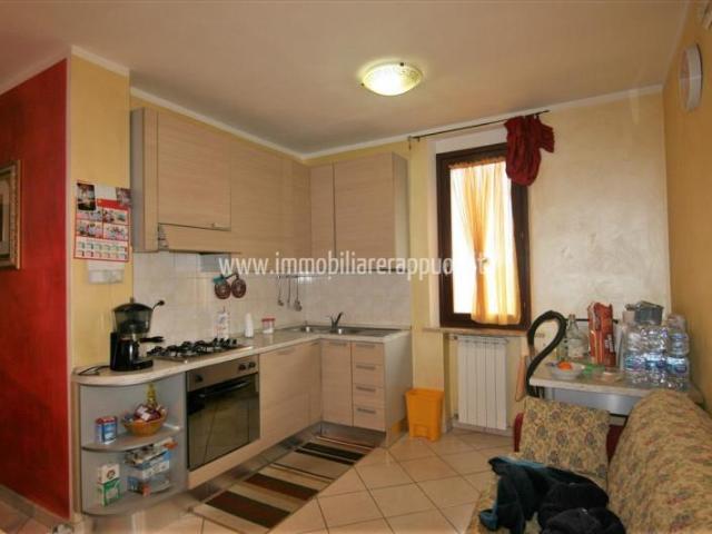 Foiano vendesi appartamento di mq 110 capotesta dell'edifici. 110m² Foiano della Chiana