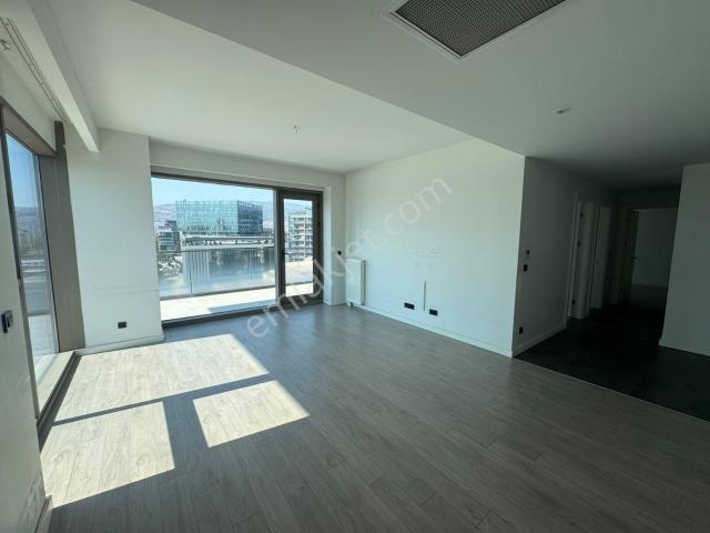 Folkart Incity Kısmi Deniz Ve Şehir Manzaralı 3+1 Satılık Daire