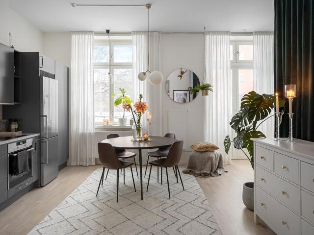 Follingbogatan 28