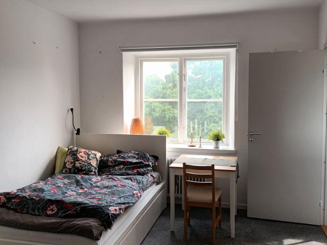 Follingbogatan, Bromma