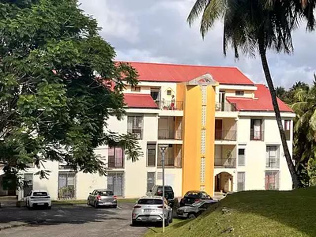 Fort de France 97200 Achat / Vente appartement 5 pièces t5 au dernier étage