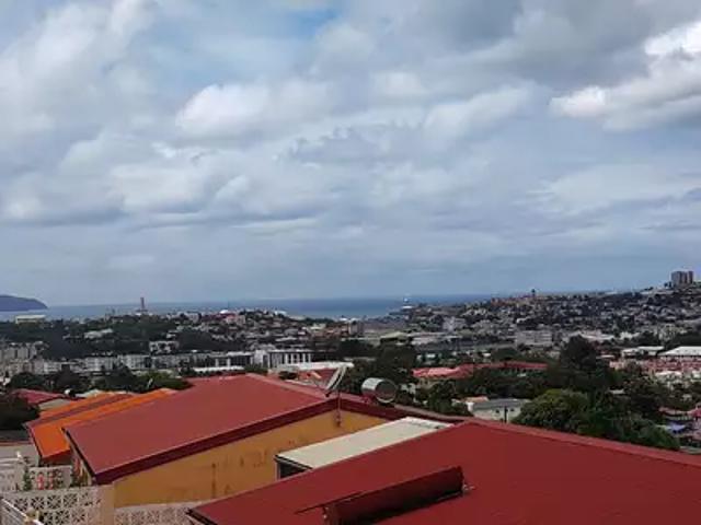 Fort de France 97200 Achat / Vente appartement 2 pièces t2 terrasse