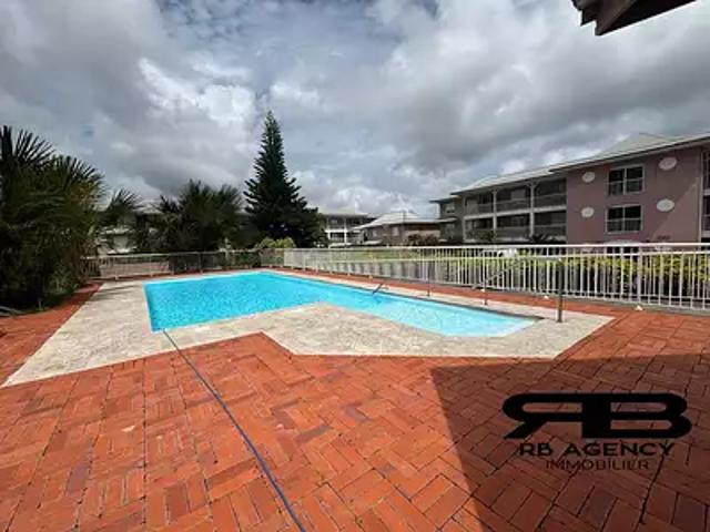 Fort de France 97200 Achat / Vente appartement 3 pièces t3 piscine parking