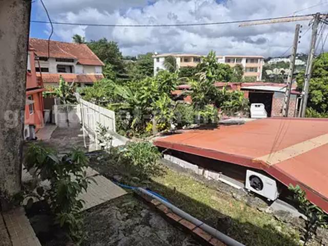 Fort de France 97200 Achat / Vente maison 2 pièces t2 terrasse