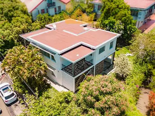 Fort de France 97200 Achat / Vente maison 7 pièces t7 terrasse parking
