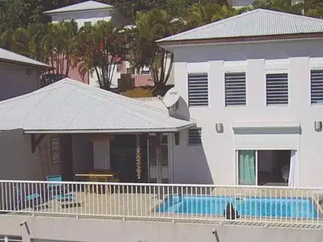 Fort de France 97200 Achat / Vente maison 4 pièces t4 piscine jardin