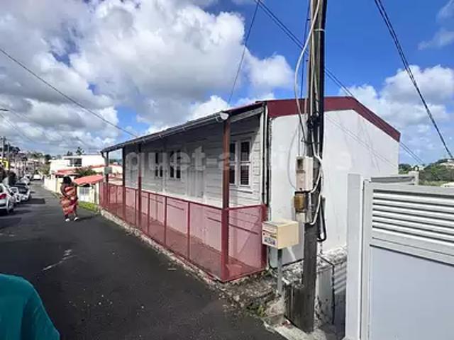 Fort de France 97200 Achat / Vente maison 5 pièces t5