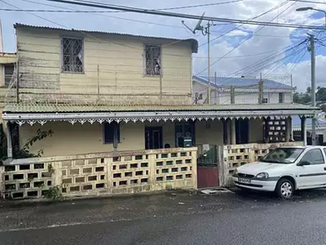 Fort de France 97200 Achat / Vente maison 5 pièces t5 terrasse