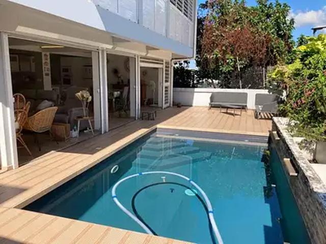 Fort de France 97200 Achat / Vente maison 8 pièces t8 piscine jardin