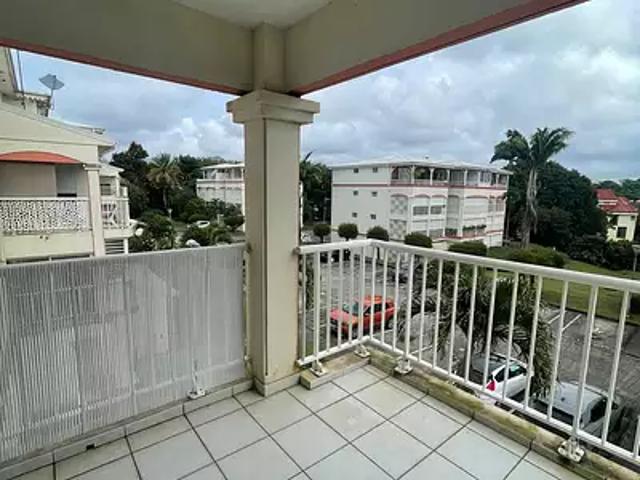 Fort de France 97200 Location appartement 2 pièces t2
