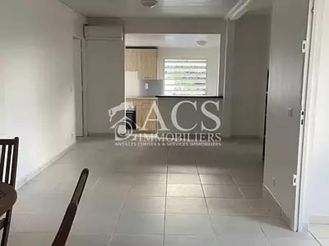 Fort de France 97200 Location appartement 3 pièces t3 au dernier étage