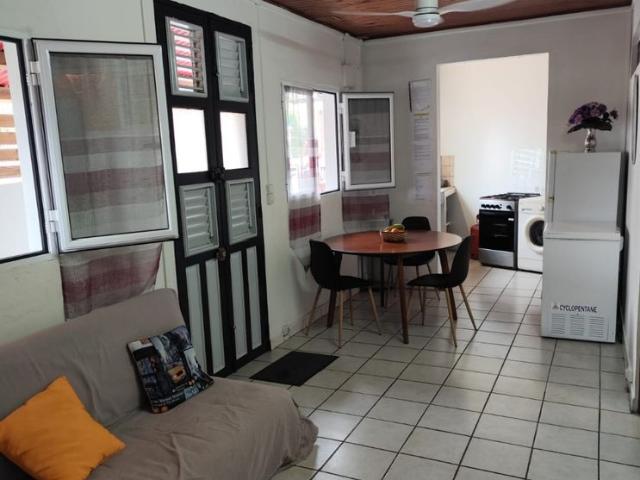 Fort de France Chambre F3 à partager