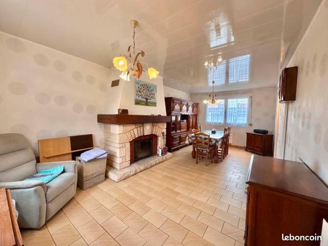 FORT POTENTIEL: 3chambres, jardin, garage, 70m2 à rafraîchir CALAIS CENTRE