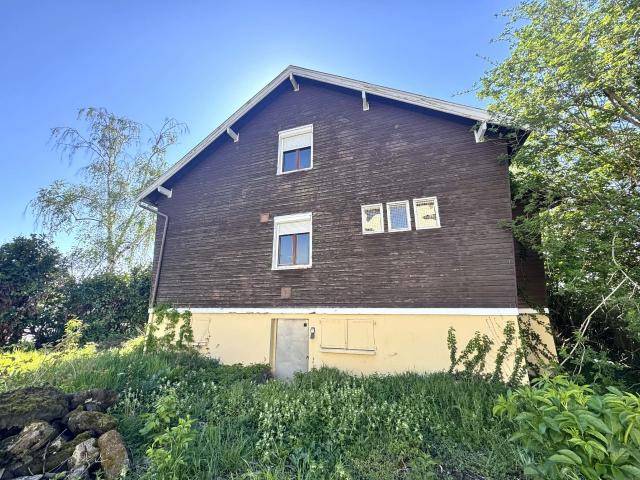 FORT POTENTIEL GERZAT MAISON A RENOVER AVEC JARDIN